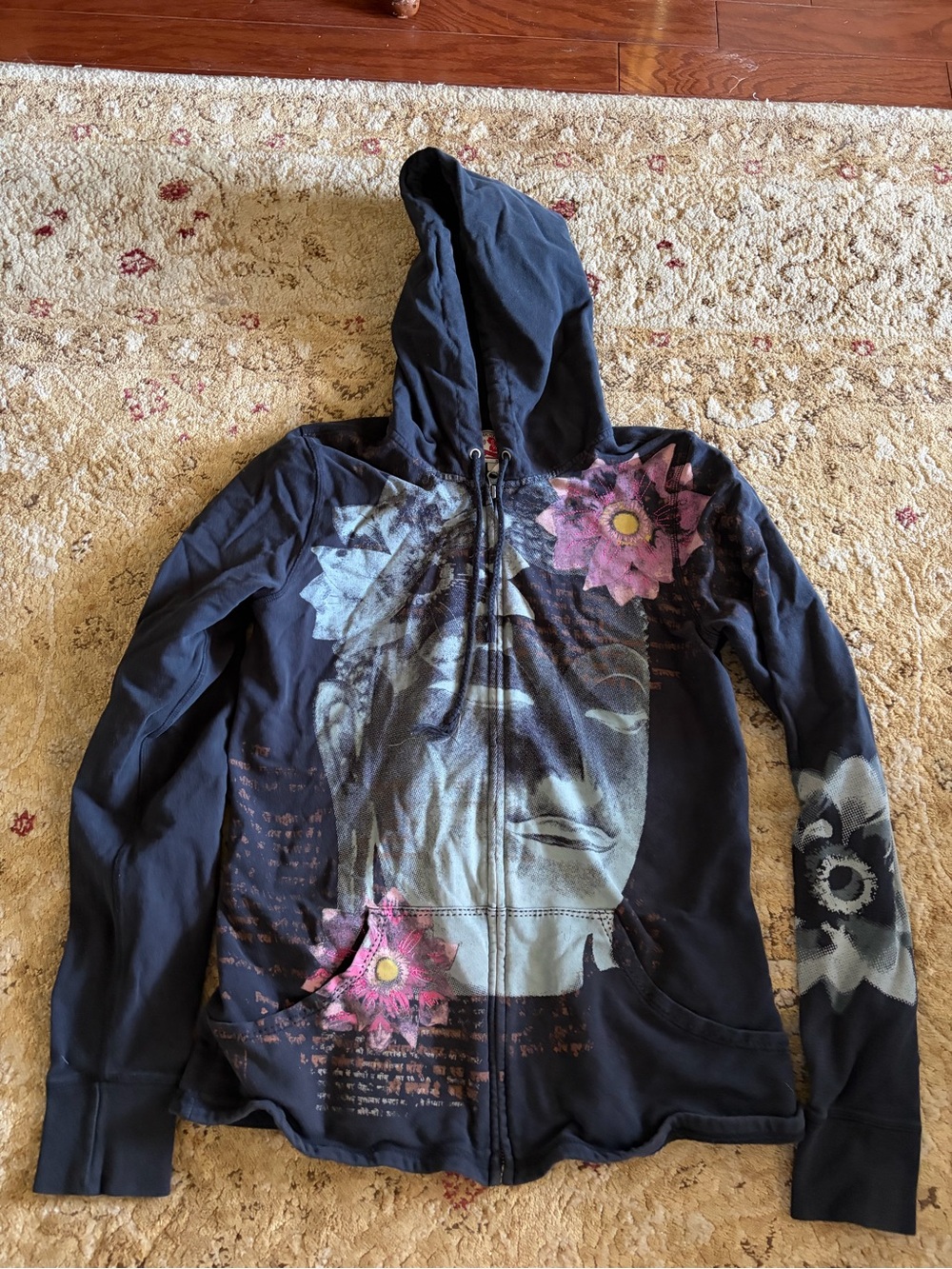 Ultra Rare Vintage Y2K Lucky Brand Buddha & Cherry Blossom graphic & embroidered